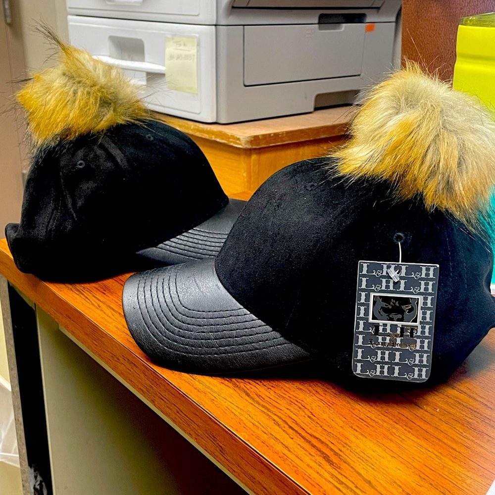 Pom Pom Ball cap/Hat